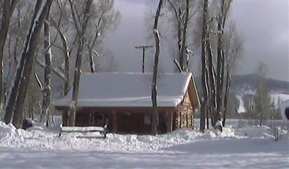 Photos Page or Gallery, Cabins in winter time view from out side